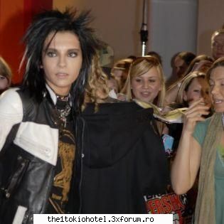 Bill ji suvitzele albe - e beleaaaa il ador pe acest UNIC BAiat - bill
