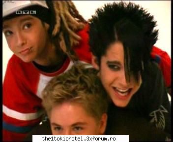 Dc vi se pare asha dragutz Tom? - tom e sooper cool si e celm mai dragutz baiat de - Tom