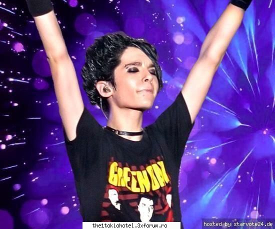 green day.. - imi plac mult!!!canta super tare...shi lui bill - Star news~