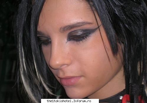 new style??este bill???? - mie imi placea mai mult cum ii statea inainte dar - bill