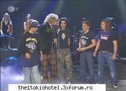 pIcS cu Tom... - lolz nu..pur ji simplu la O EMISIUNE!:) - Tom