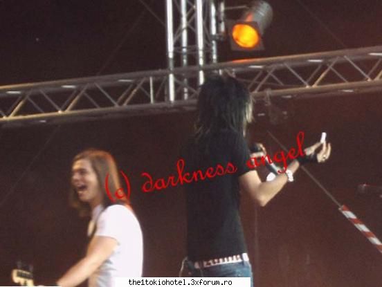 uhh..da ce are Bill in manutza ... - uhh..da ce are Bill in manutza ... ..sa fie un - bill
